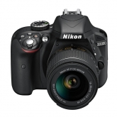 AF-P DX Nikkor 18-55mm f/3,5-5,6 VR na těle Nikon D3300