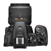 Nikon D5500 - horní strana fotoaparátu.