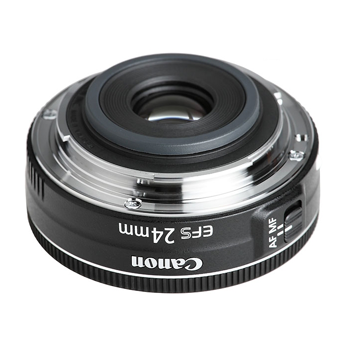 Canon EF-S 24mm f/2,8 STM - uživatelská recenze | Michal Kupsa