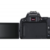 Canon EOS 250D - vyklopený LCD