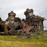 Dřevěná ruina | fotografie