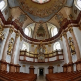 Interiér kostela Panny Marie Dobré rady | fotografie