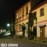 ISO 25600 - celkový snímek bez úprav, jen zmenšeno.