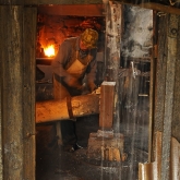 Kovář na vodním hamru v Lysičevu | fotografie