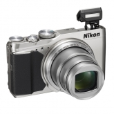 Nikon Coolpix S9900 - vyklopený vestavěný blesk