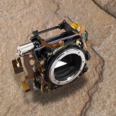 Nikon D750 - základ vnitřní konstrukce