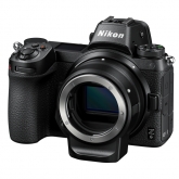Nikon Z6 - s nasazeným FTZ adaptérem.
