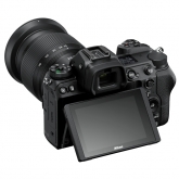 Nikon Z6 - vyklopený dotykový LCD monitor.