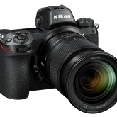 Nikon Z7 s objektivem Nikkor Z 24-70mm f/4 S